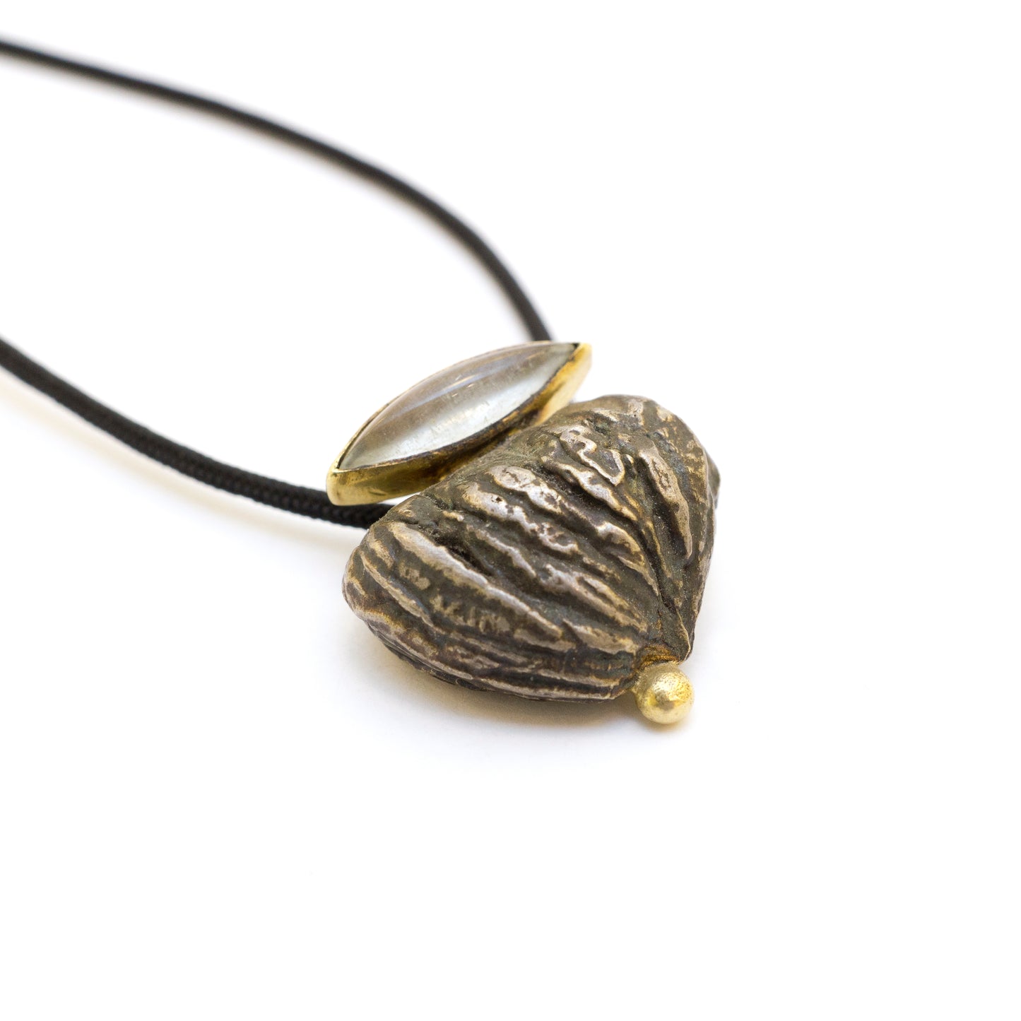 Chestnut Pendant