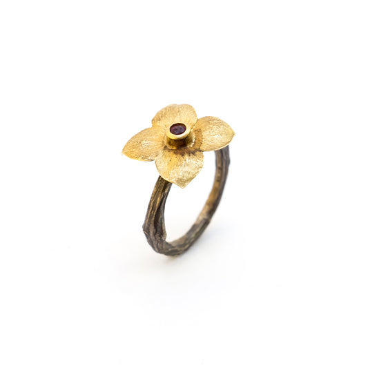 Kalanchoe & Vine Branch Ring